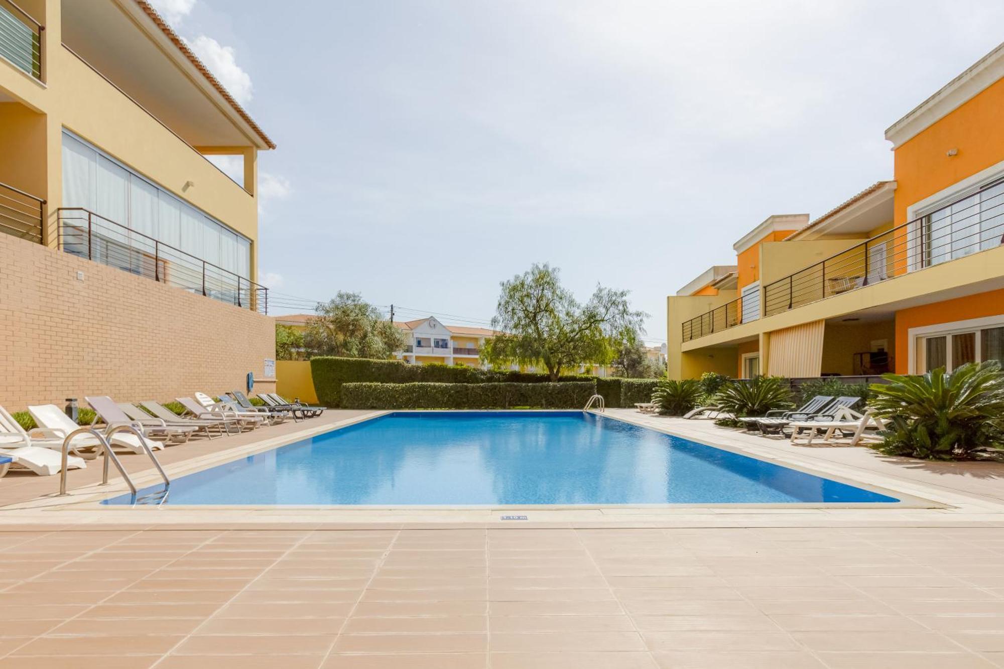 אלבופיירה The Village - Apart Para 6 Com Ac, Garagem E Piscina, A Poucos Min Da Gale מראה חיצוני תמונה